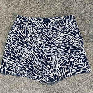 WHBM 5" Short Abstract Animal Print, Size 8 NWOT